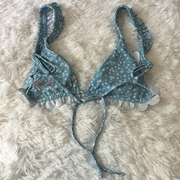 Ditsy Floral Ruffled String Bikini Top Light Blue w White flowers adjustable - Picture 4 of 4